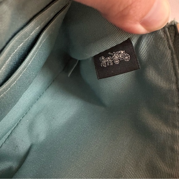 Coach corner zip baby blue wallet wristlet. - Picture 4 of 4